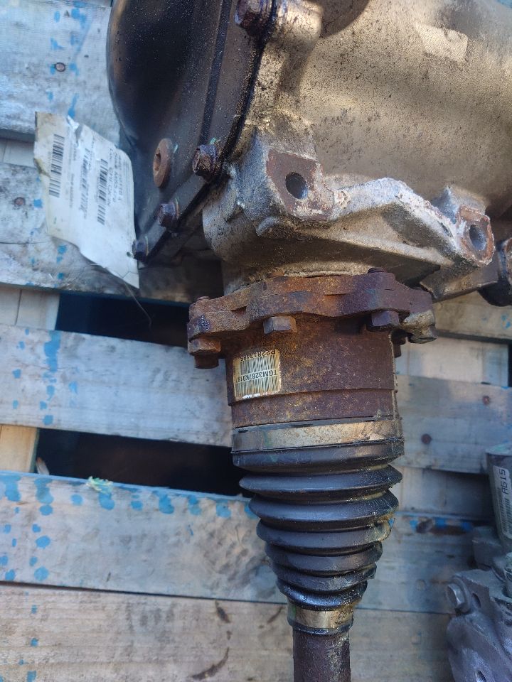 2018 CHEVROLET SILVERADO 2500 PICKUP CARRIER ASSEMBLY - 478435 — photo 3