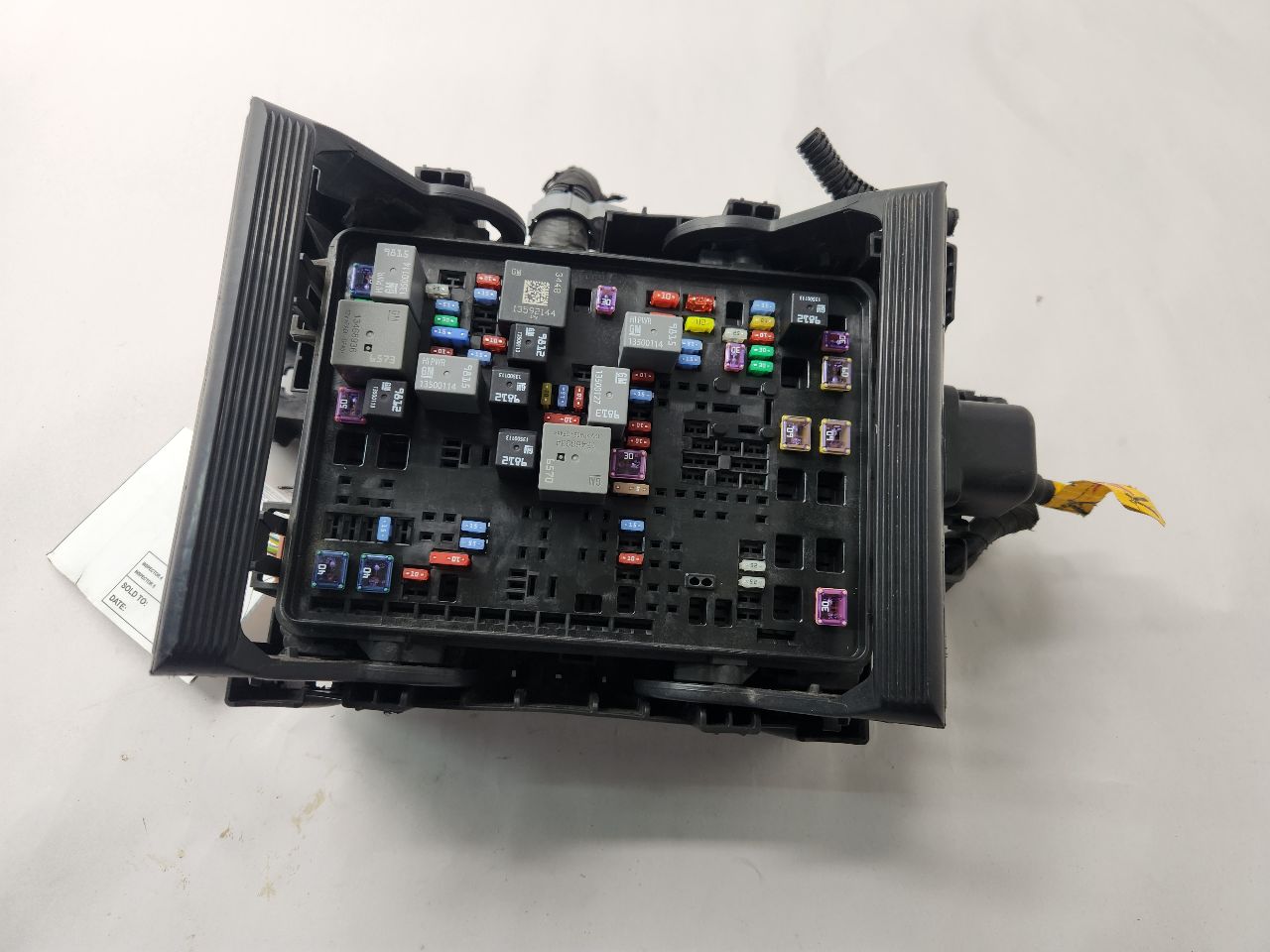 2018 CHEVROLET SILVERADO 2500 PICKUP Fuse Box, Engine - 478442 — photo 8