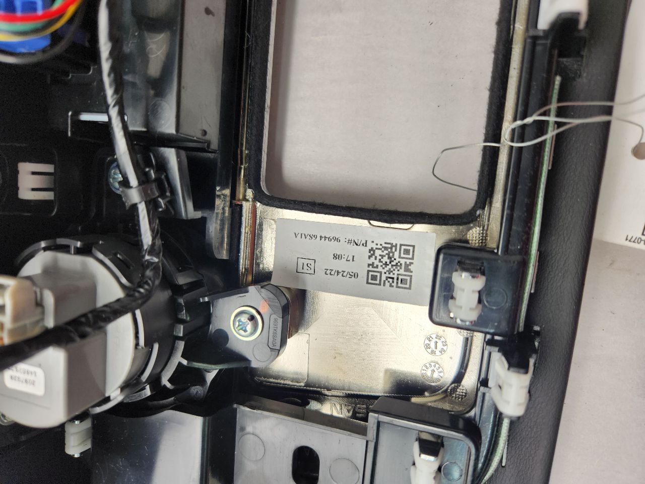 2023 INFINITI QX60 Console, Front - 478744 — photo 7