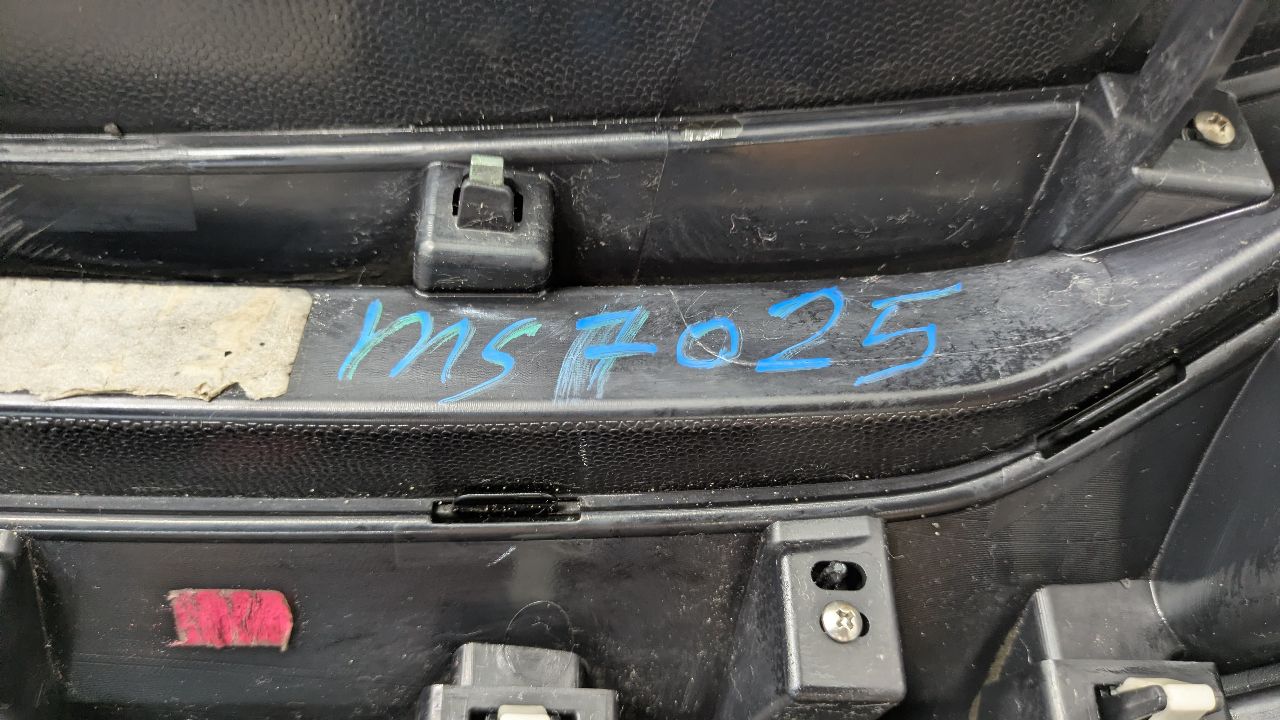 2016 HONDA CR-V GRILLE - 478767 — photo 3