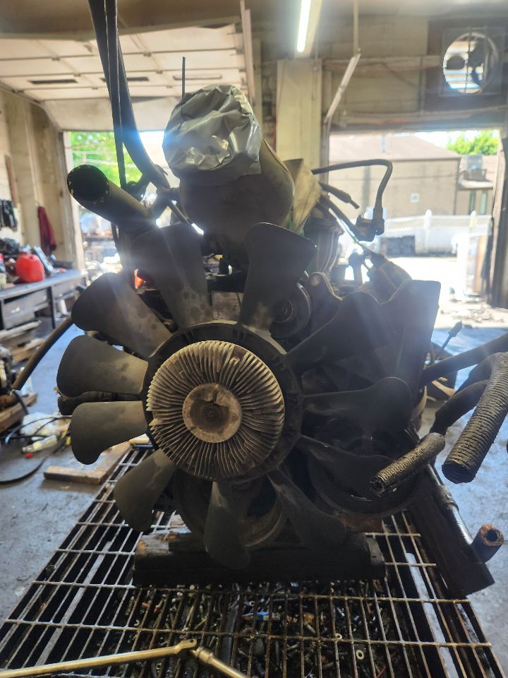 2011 CHEVROLET EXPRESS 2500 VAN ENGINE ASSEMBLY - 479035 — photo 3