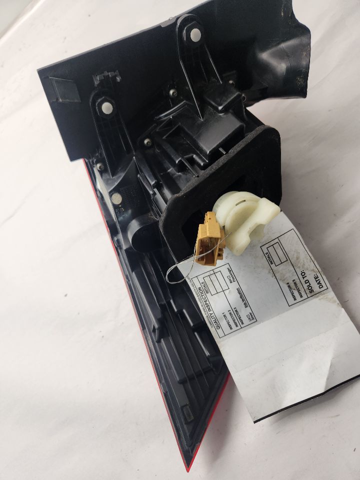 2019 VOLKSWAGEN TIGUAN Left TAIL LAMP - 479264 — photo 2