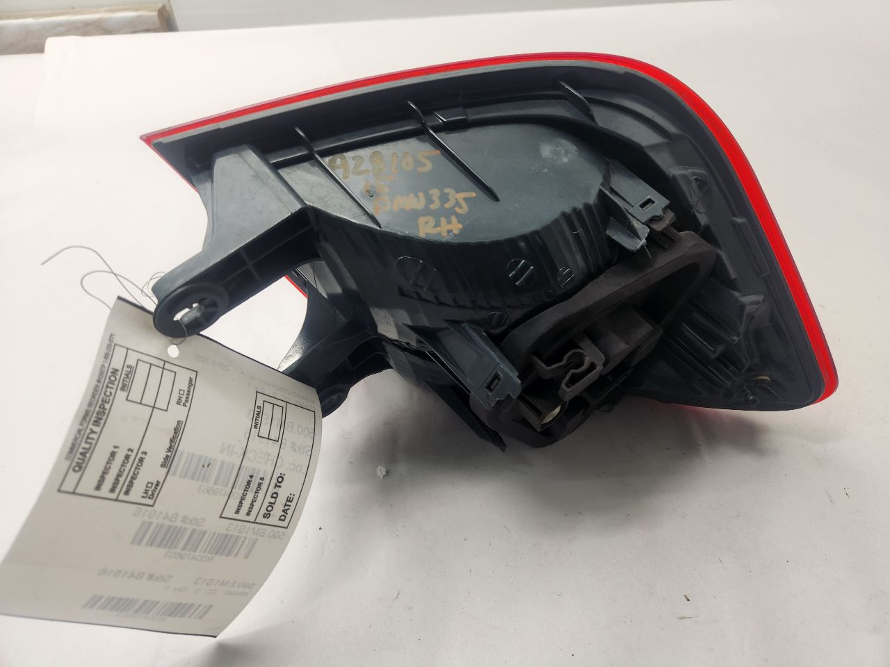2013 BMW 328i Right TAIL LAMP - 479653 — photo 2