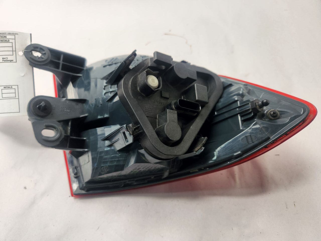 2013 BMW 328i Right TAIL LAMP - 479653 — photo 3