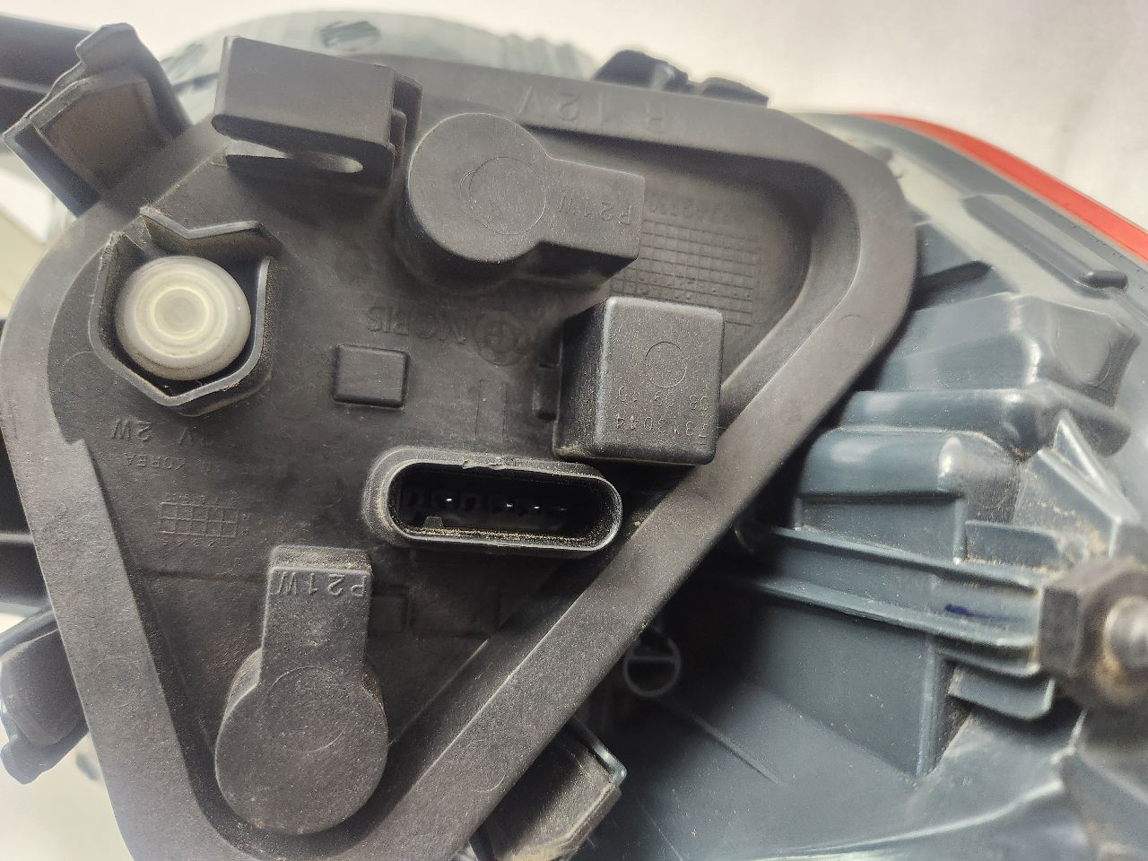 2013 BMW 328i Right TAIL LAMP - 479653 — photo 6