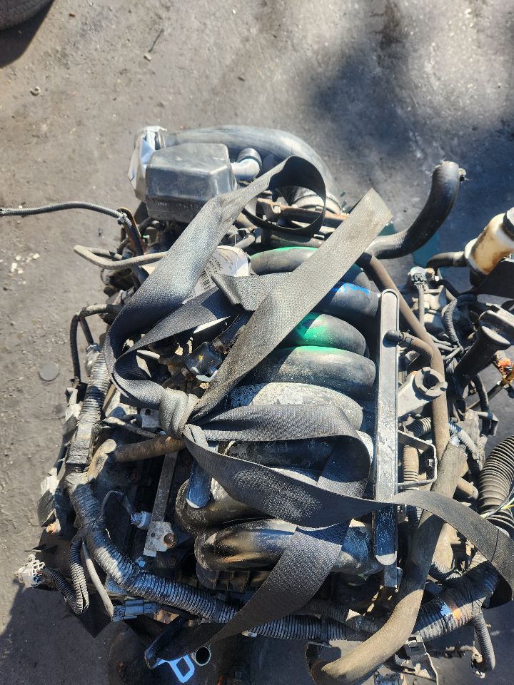 2009 INFINITI QX56 ENGINE ASSEMBLY - 479727 — photo 2