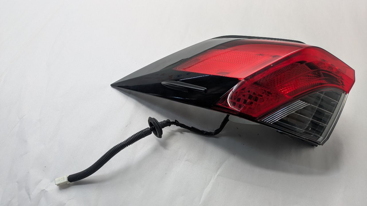 2023 TOYOTA RAV4 Left TAIL LAMP - 479854 — photo 1