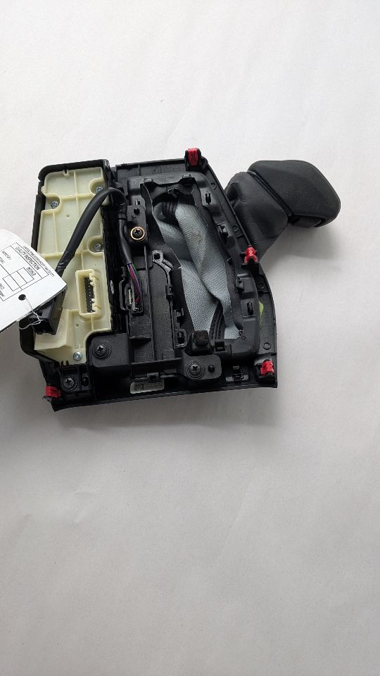 2023 TOYOTA RAV4 Console, Front - 479863 — photo 3