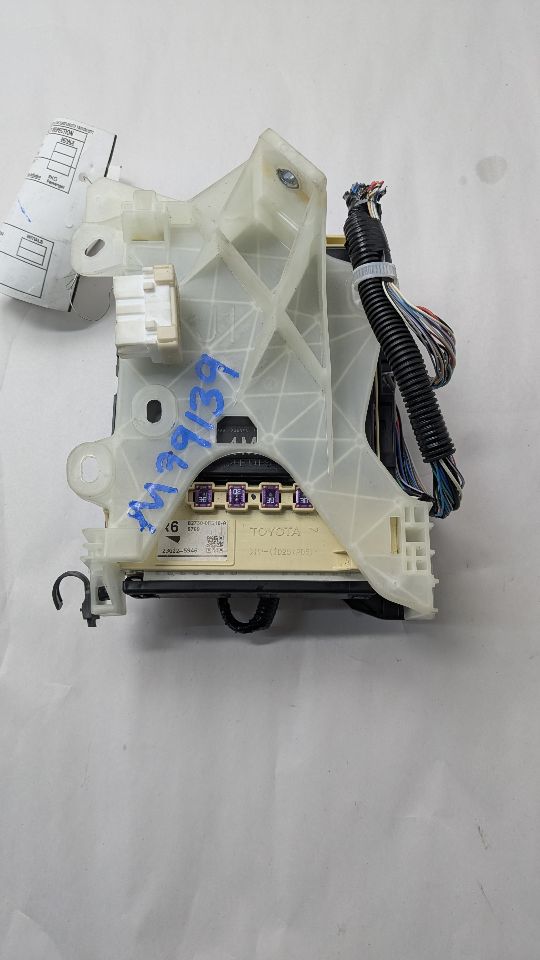 2023 TOYOTA RAV4 Fuse Box, Engine - 479867 — photo 6