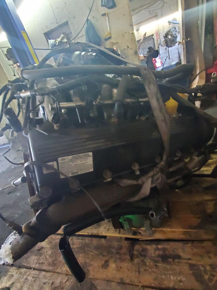 2011 FORD E350 VAN ENGINE ASSEMBLY - 479887 — photo 3