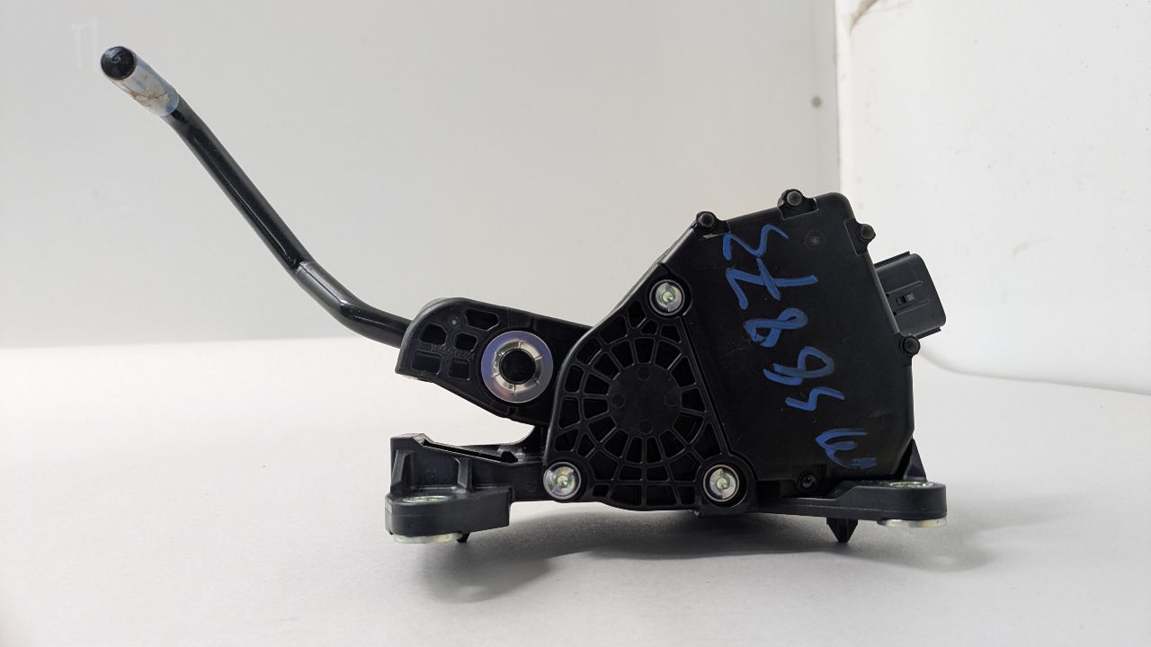 2023 TOYOTA VENZA Pedal, Brake/Clutch - 479952 — photo 1