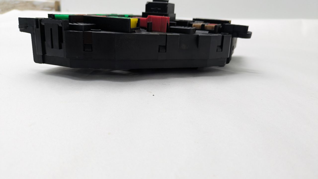 2016 BMW 535i Fuse Box, Engine - 479972 — photo 4