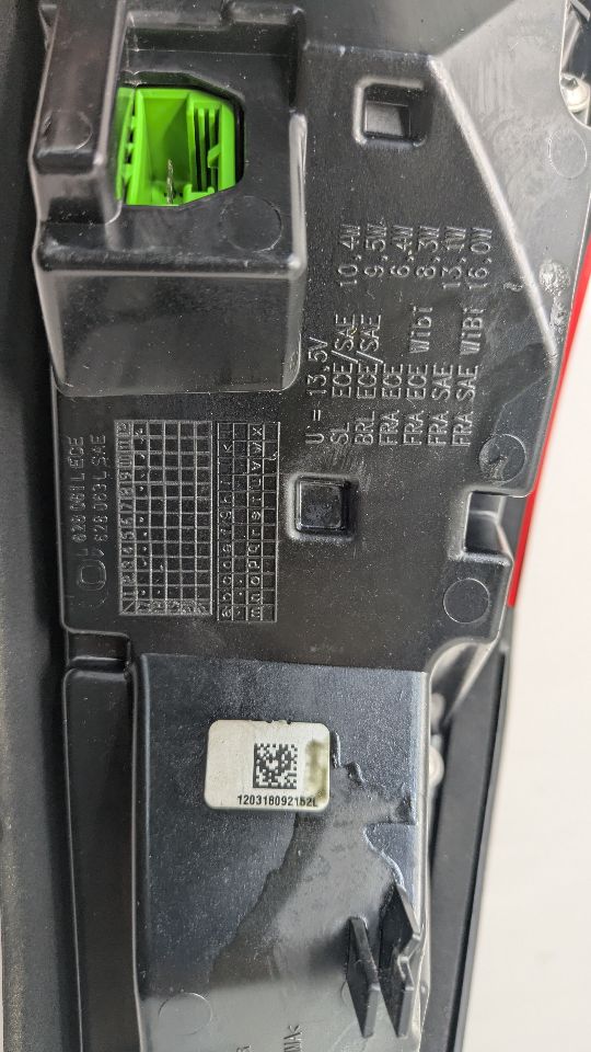 2018 AUDI Q3 Left TAIL LAMP - 479987 — photo 6