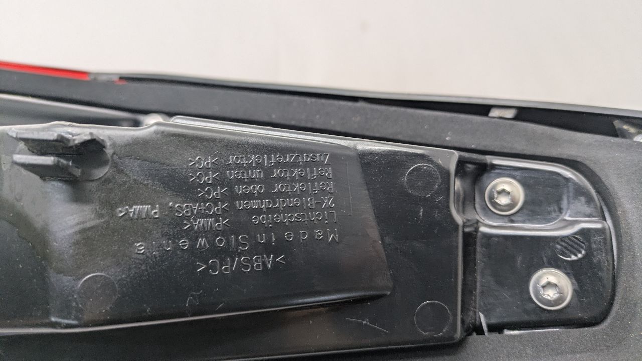 2018 AUDI Q3 Left TAIL LAMP - 479987 — photo 7