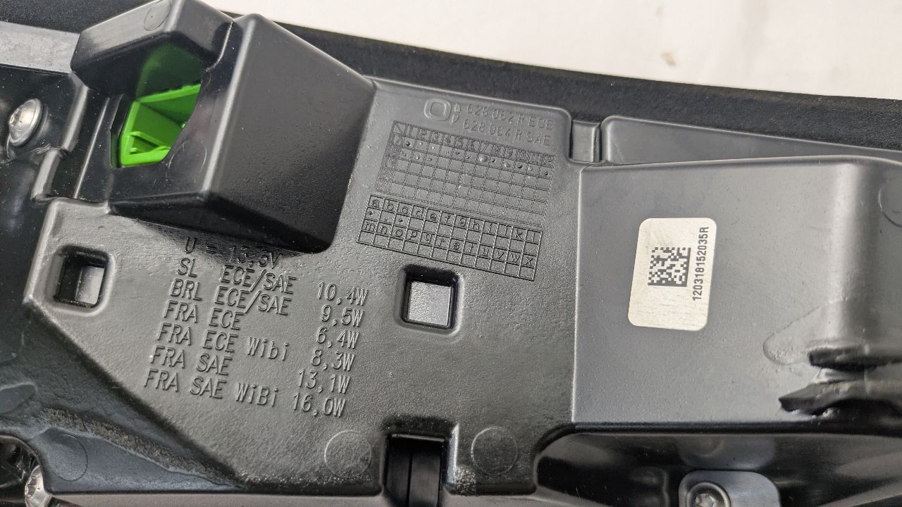 2018 AUDI Q3 Right TAIL LAMP - 479988 — photo 6