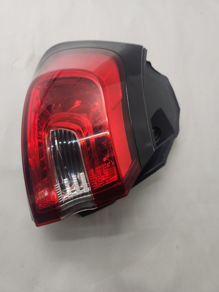 2017 JEEP CHEROKEE Left TAIL LAMP - 480001