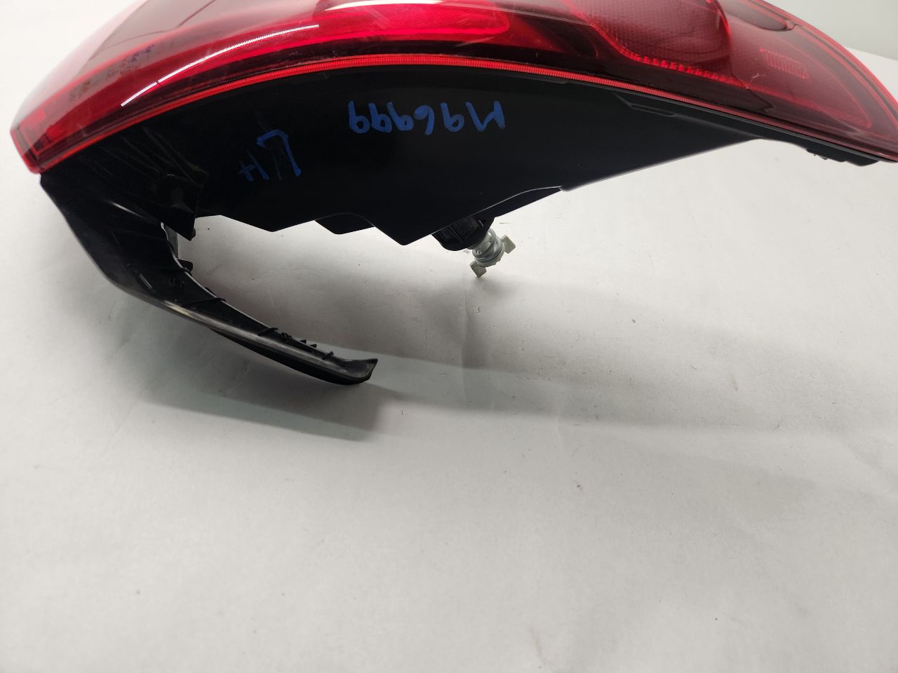 2018 ALFA-ROMEO GIULIA Left TAIL LAMP - 480006 — photo 3