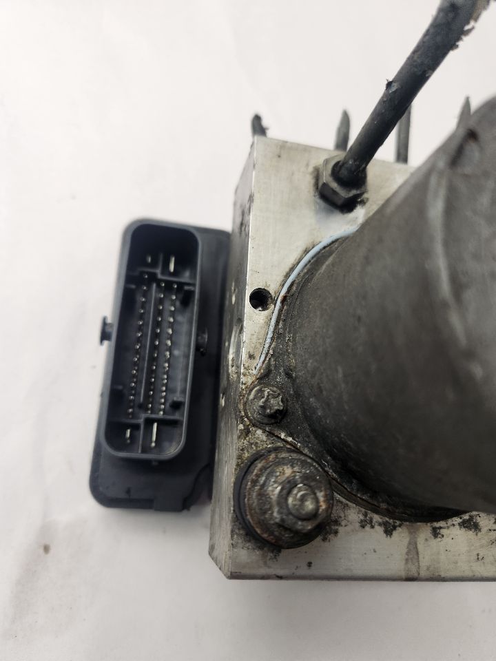 2014 MERCEDES-BENZ SPRINTER 2500 Anti-lock Brake Pts - 480196 — photo 2
