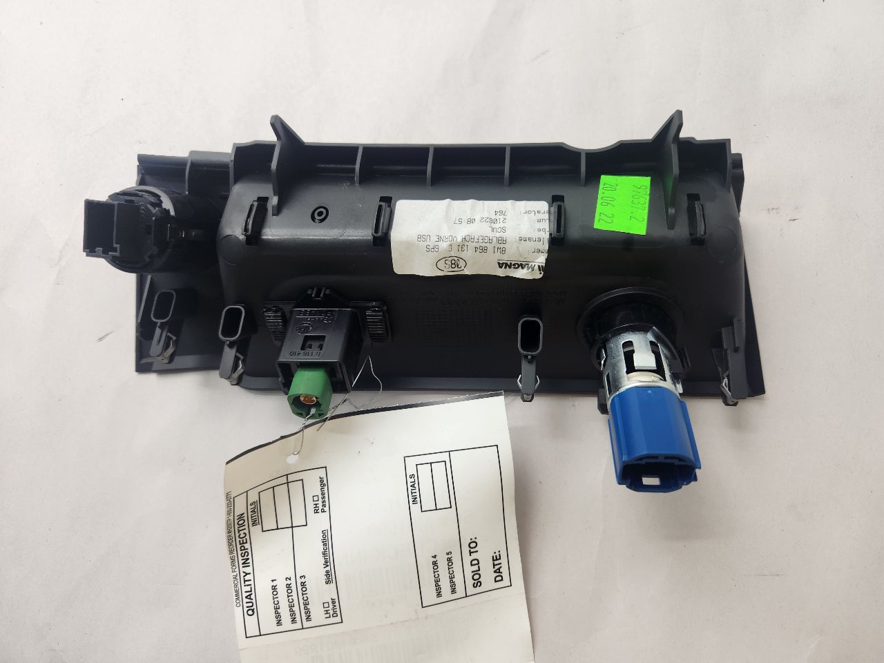 2023 AUDI S4 3.0L 6cyl Turbo Gasoline Console, Front - 480770 — photo 2