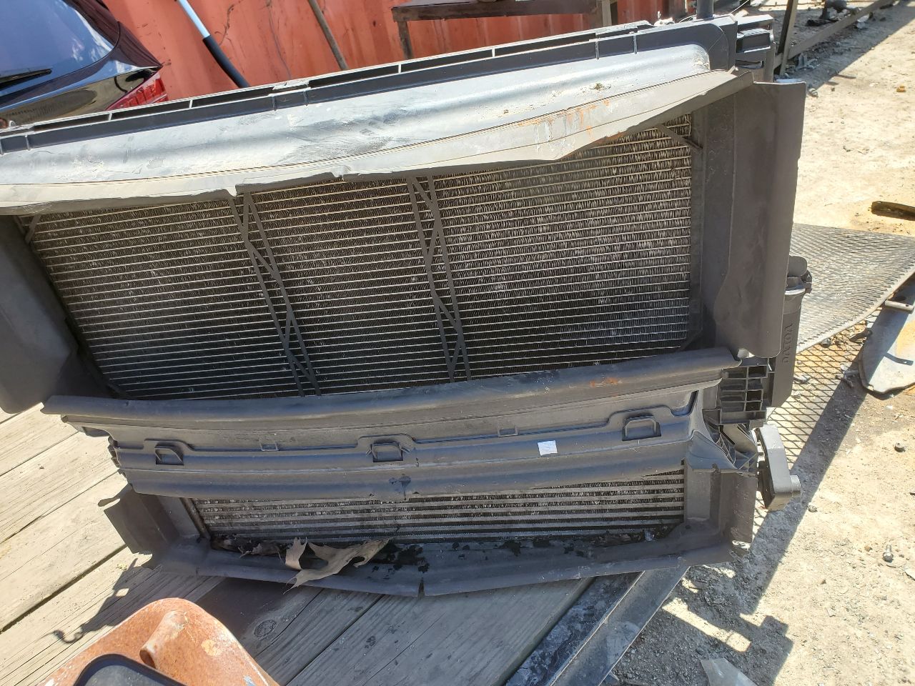 2016 VOLVO XC90 Radiators - 481503 — photo 2