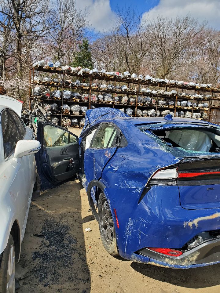 2023 TOYOTA PRIUS 2.0L 4cyl Hybrid BATTERY - 481506 — photo 2