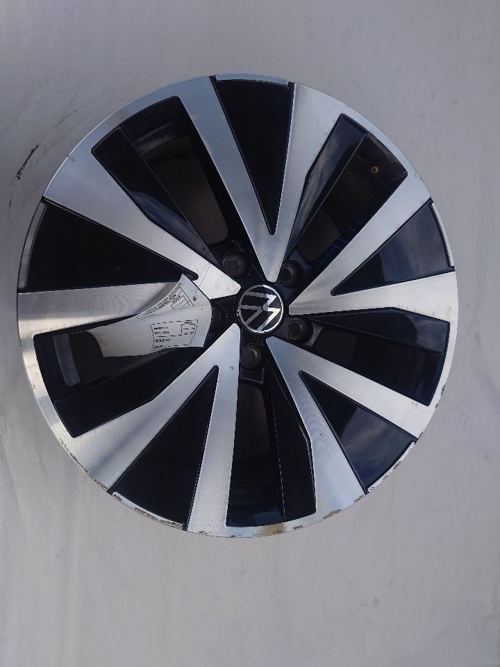2022 VOLKSWAGEN TAOS WHEEL - 481548 — photo 2
