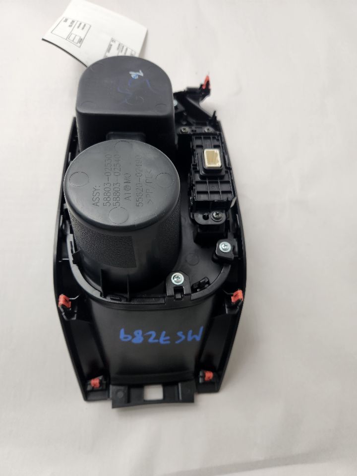 2025 TOYOTA COROLLA Accessory Holders - 481797 — photo 2