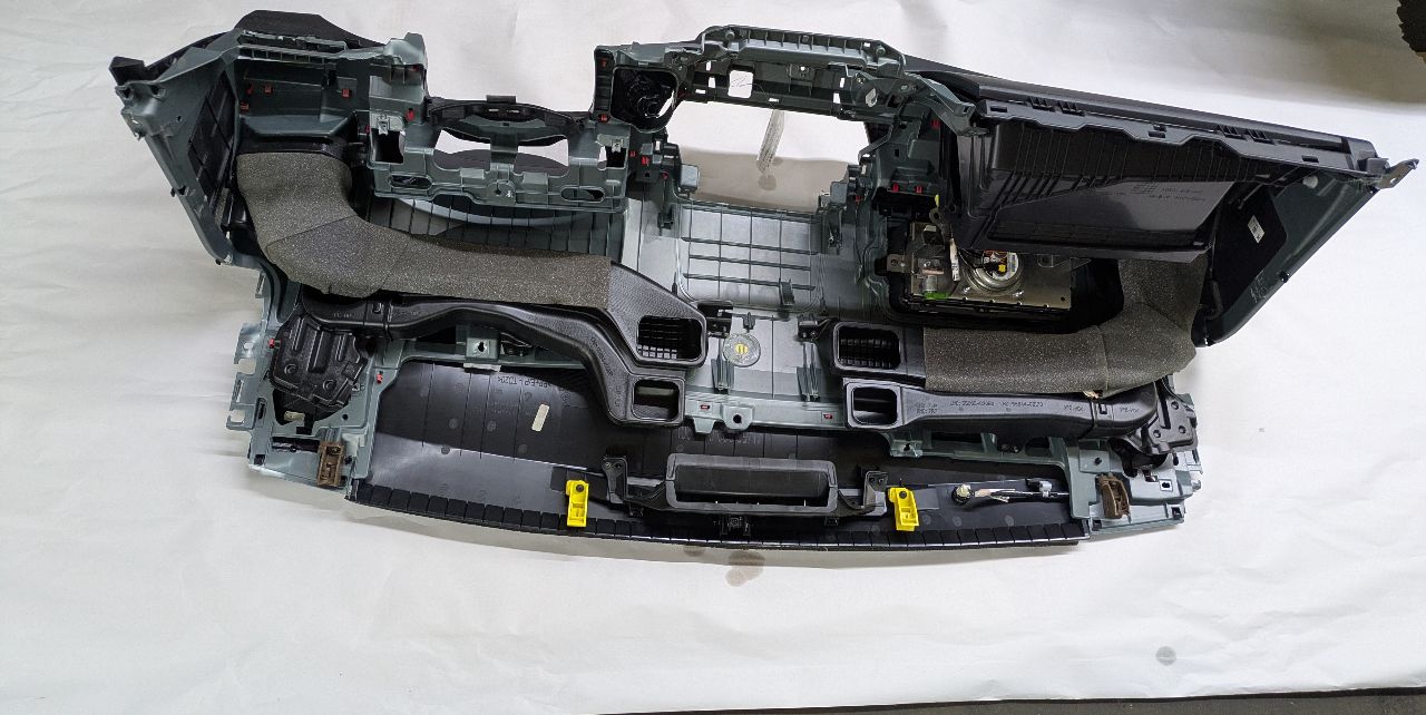 2025 TOYOTA COROLLA DASH PANEL - 481798 — photo 4