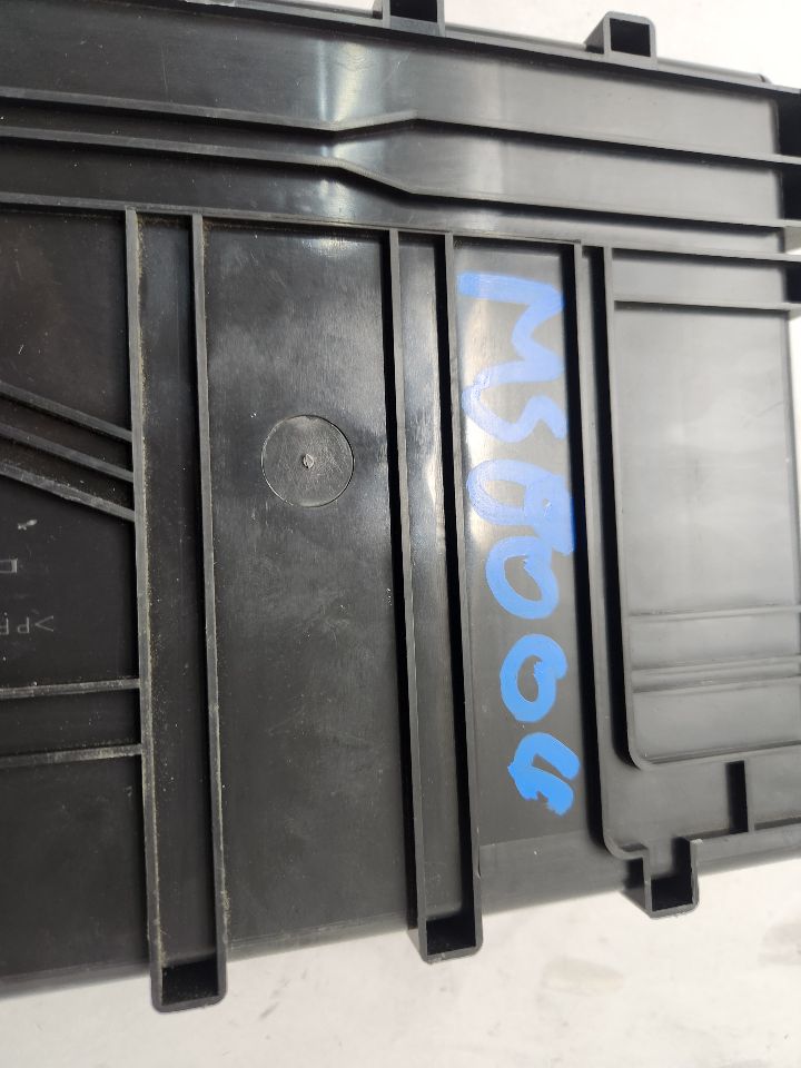 2014 CADILLAC ATS Fuse Box, Cabin - 482005 — photo 3