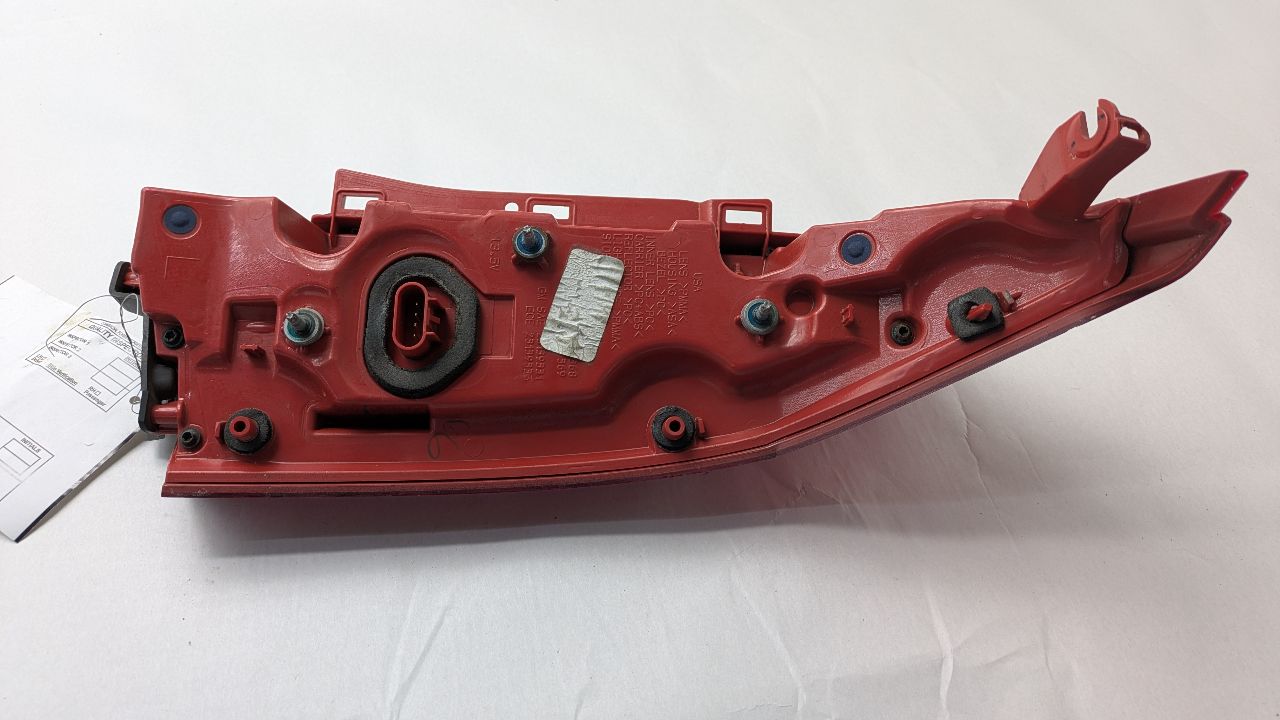 2014 CADILLAC ATS Left TAIL LAMP - 482009 — photo 3