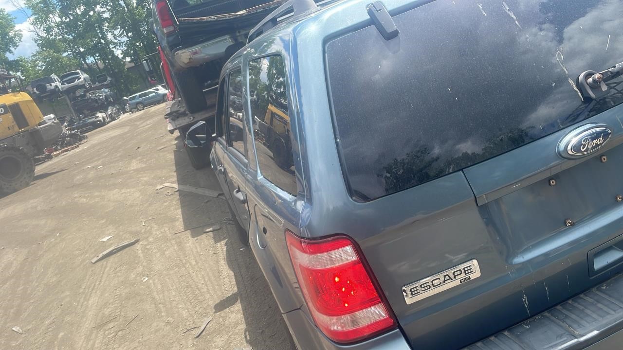 2010 FORD ESCAPE STEERING COLUMN - 482019