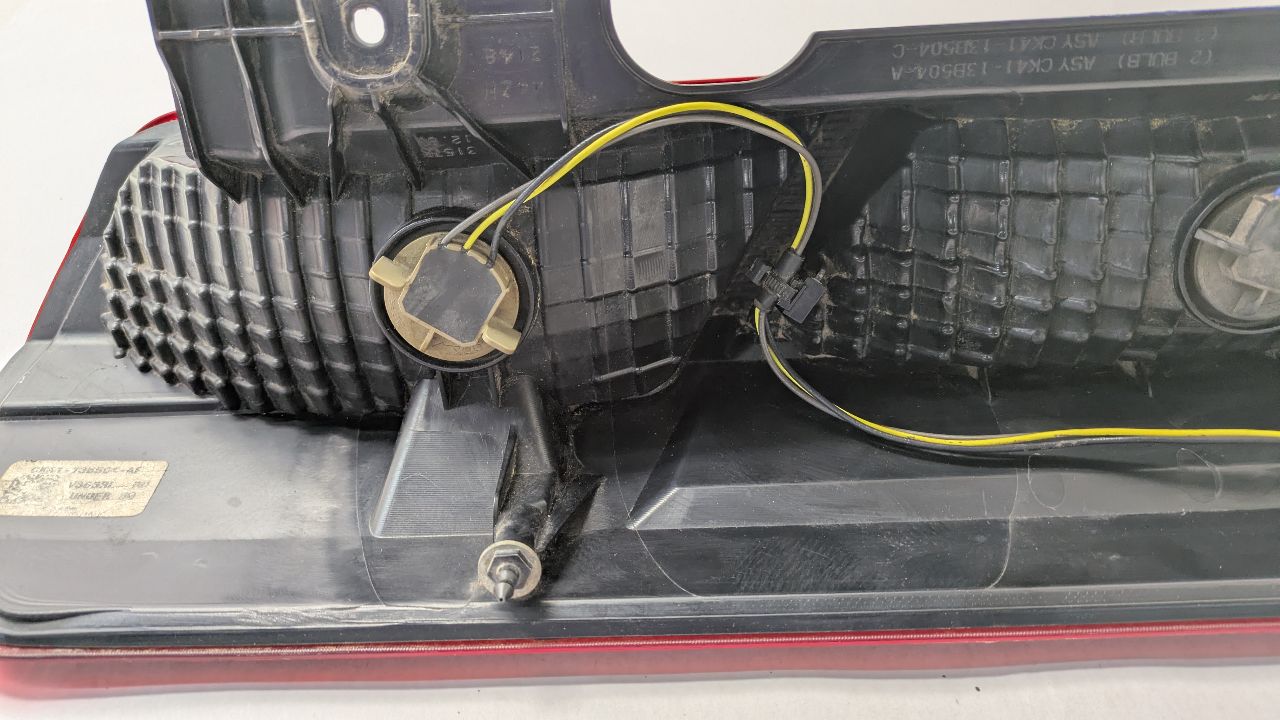 2015 FORD TRANSIT 150 3.7L 6cyl Gasoline VVT Right TAIL LAMP - 482236 — photo 3