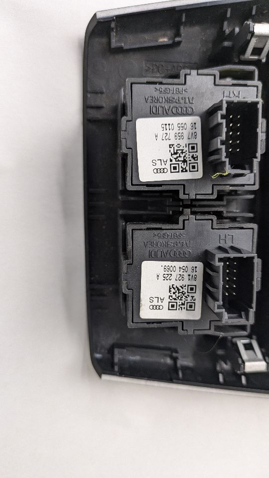 2016 AUDI A3 Radio Audio - 482329 — photo 4