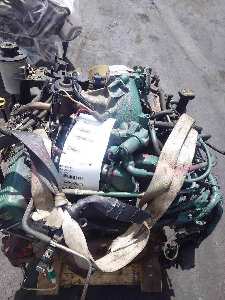 2004 FORD EXPEDITION 8cyl Gasoline 5.4 ENGINE ASSEMBLY - 482372