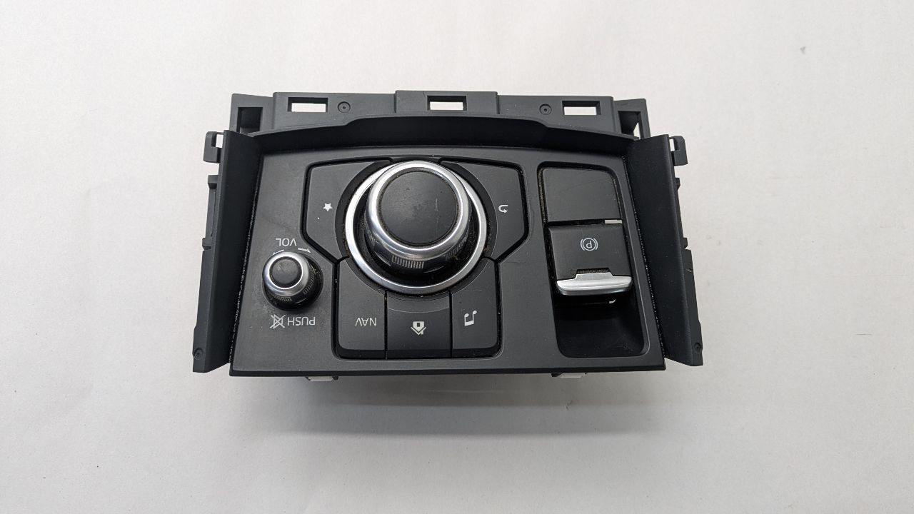2017 MAZDA 3 Console, Front - 482621