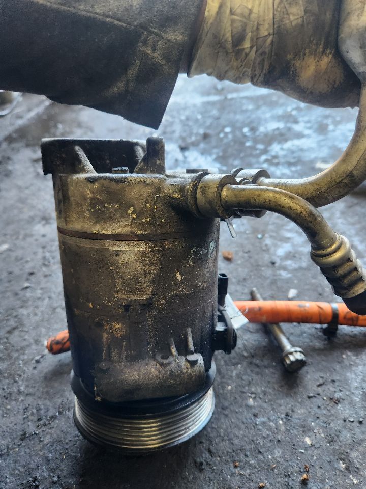 2012 BUICK LACROSSE AC COMPRESSOR - 482684 — photo 2