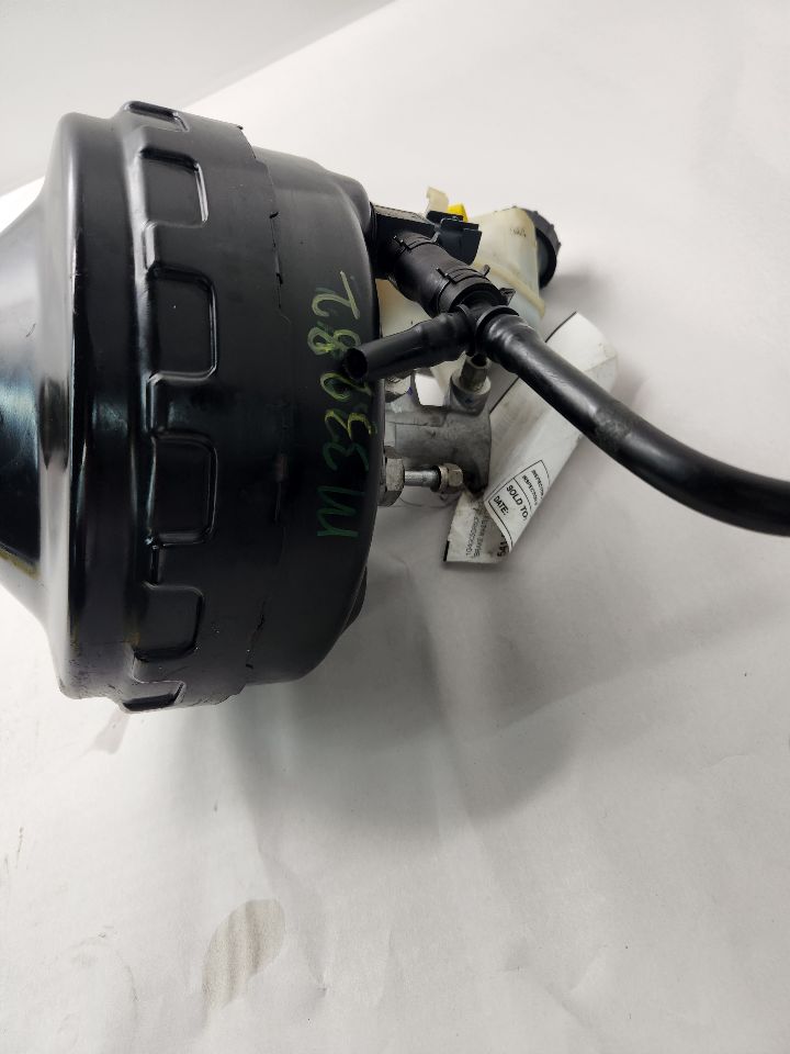 2012 BUICK LACROSSE BRAKE MASTER CYL - 482687 — photo 2