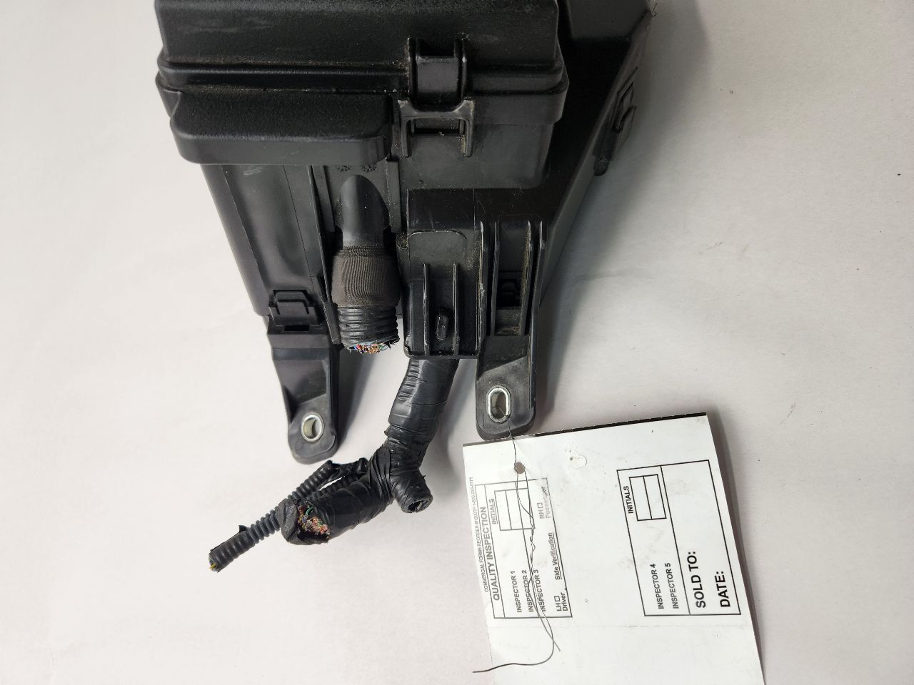 2014 LEXUS GS350 Left Fuse Box, Engine - 482725 — photo 2