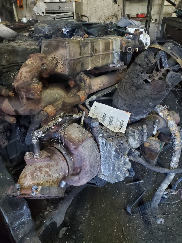 2013 DODGE 3500 PICKUP 6cyl 6.7L Turbo Diesel ENGINE ASSEMBLY - 482796 — photo 5