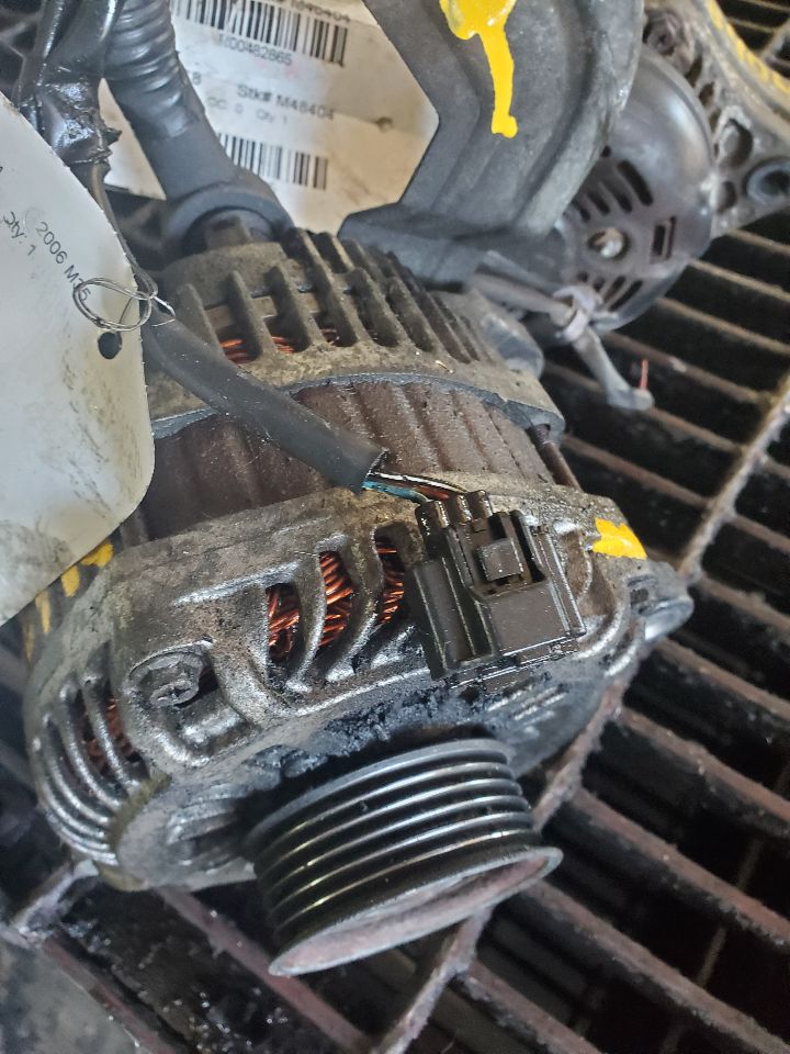 2006 INFINITI M35 ALTERNATOR - 482852 — photo 2