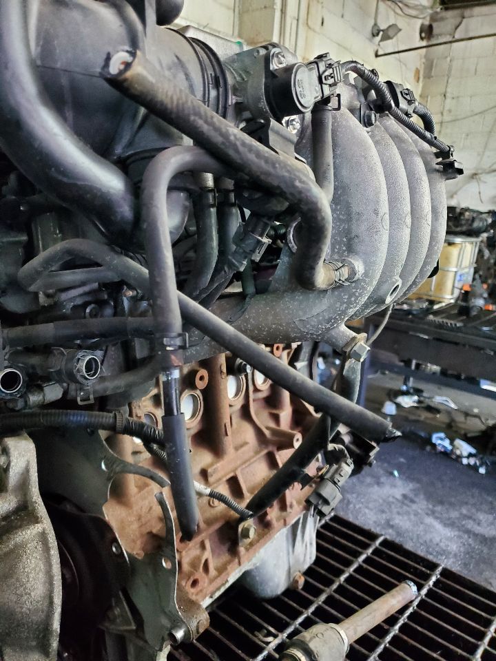 2010 HYUNDAI ACCENT ENGINE ASSEMBLY - 482876 — photo 5