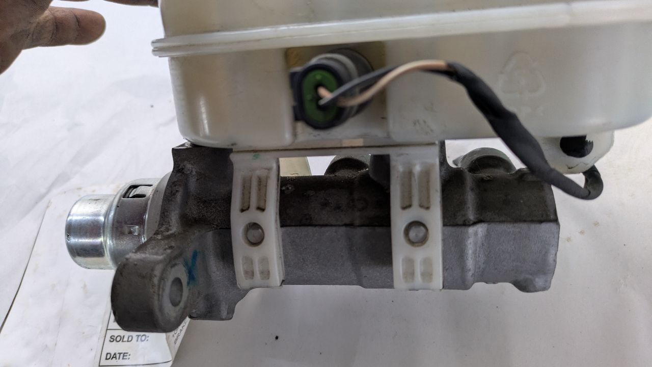 2014 GMC ACADIA BRAKE MASTER CYL - 483094 — photo 3