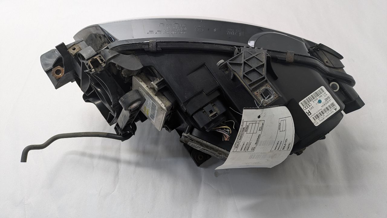 2010 AUDI A4 Right HEADLAMP ASSEMBLY - 483113 — photo 3