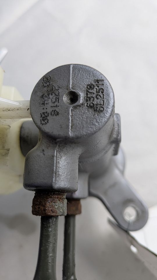 2016 HONDA PILOT 6cyl Gasoline 3.5 BRAKE MASTER CYL - 483485 — photo 5