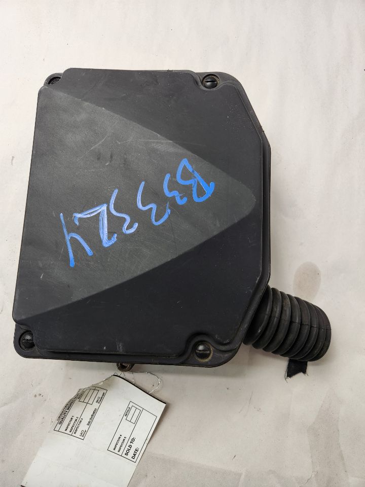 2008 MASERATI QUATTROPO 8cyl Gasoline 4.2 Fuse Box, Engine - 483670