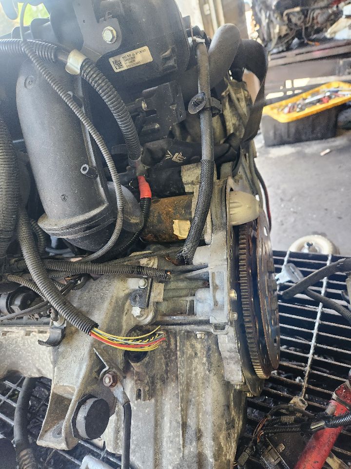 2010 BMW 328i ENGINE ASSEMBLY - 483677 — photo 3