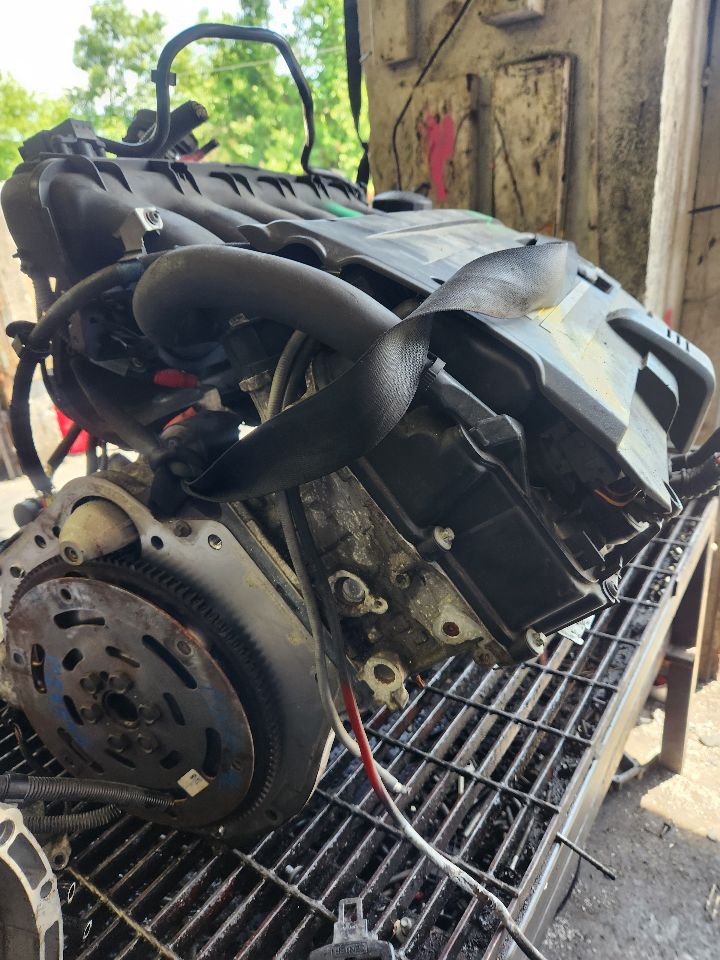 2010 BMW 328i ENGINE ASSEMBLY - 483677 — photo 6