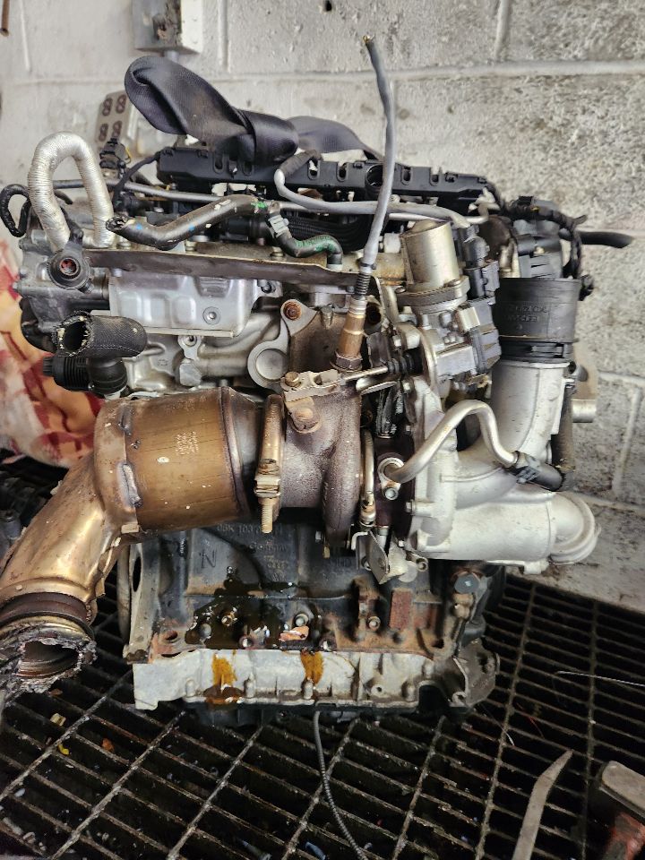 2018 VOLKSWAGEN BEETLE ENGINE ASSEMBLY - 483706 — photo 4
