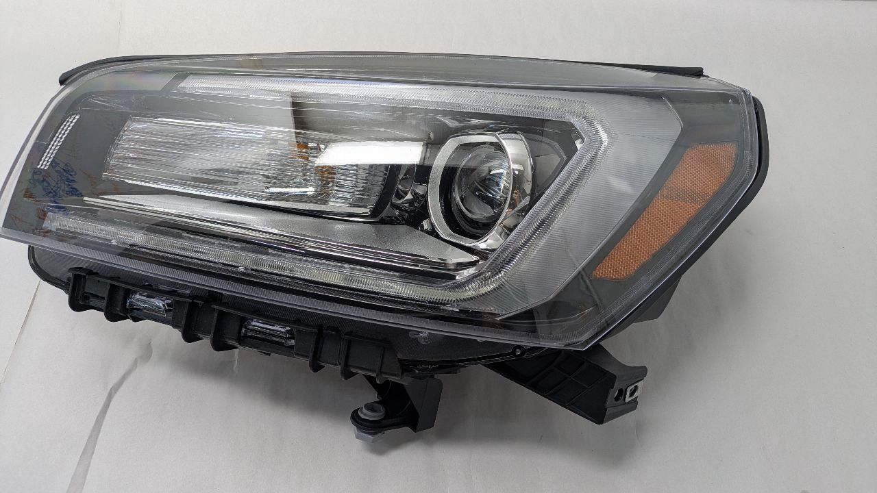 2013 GMC ACADIA Left HEADLAMP ASSEMBLY - 483923