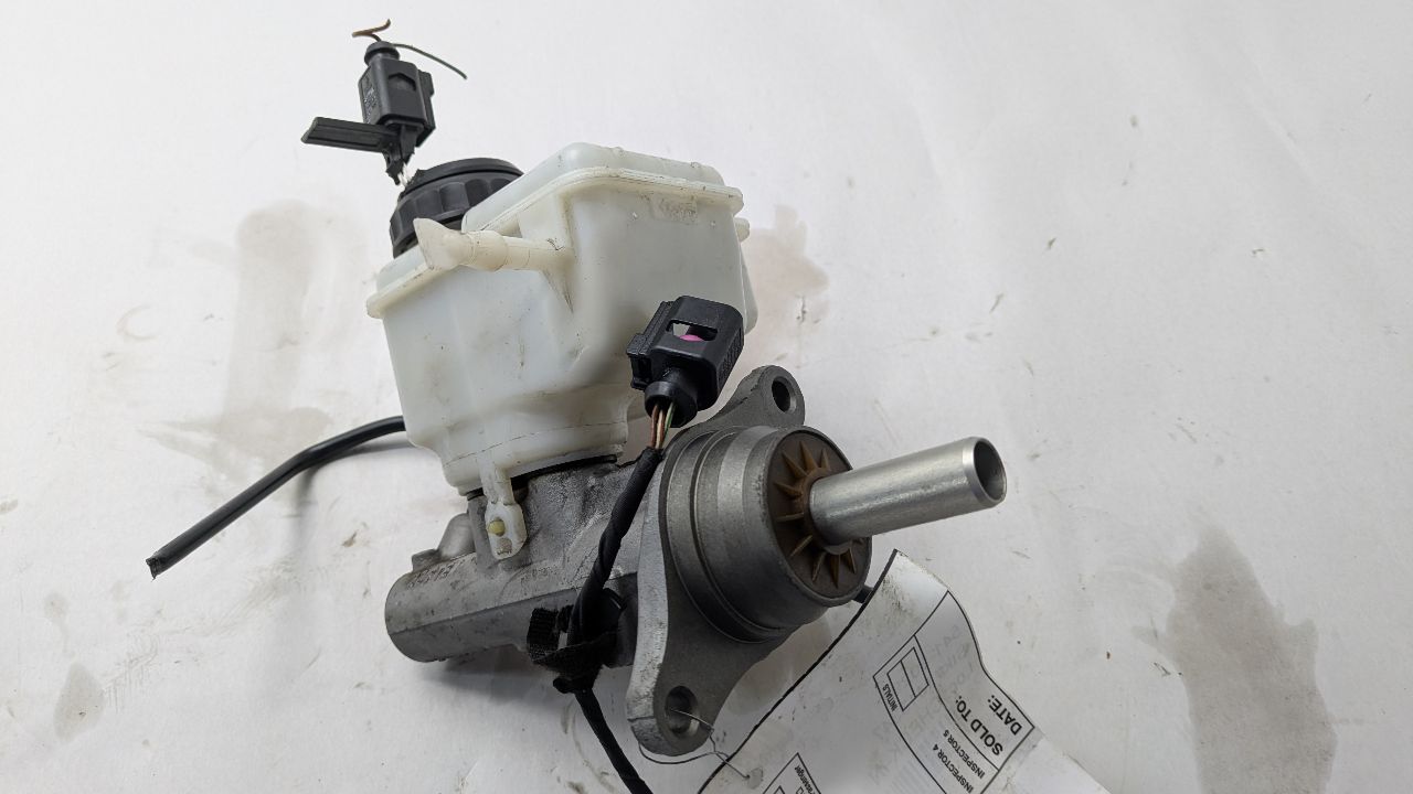 2018 VOLKSWAGEN BEETLE BRAKE MASTER CYL - 483955